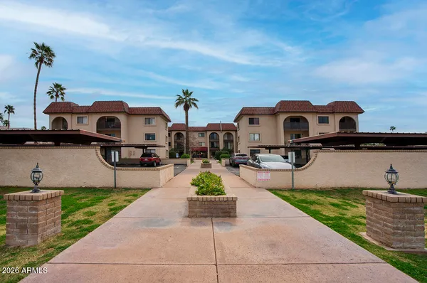 $1,350 | 3033 East Devonshire Avenue, Unit 3032, Phoenix, AZ 85016