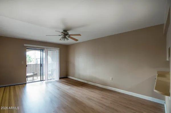 $1,350 | 3033 East Devonshire Avenue, Unit 3032, Phoenix, AZ 85016