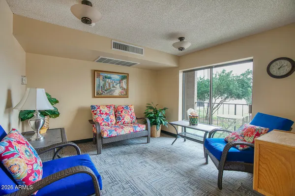 $1,350 | 3033 East Devonshire Avenue, Unit 3032, Phoenix, AZ 85016