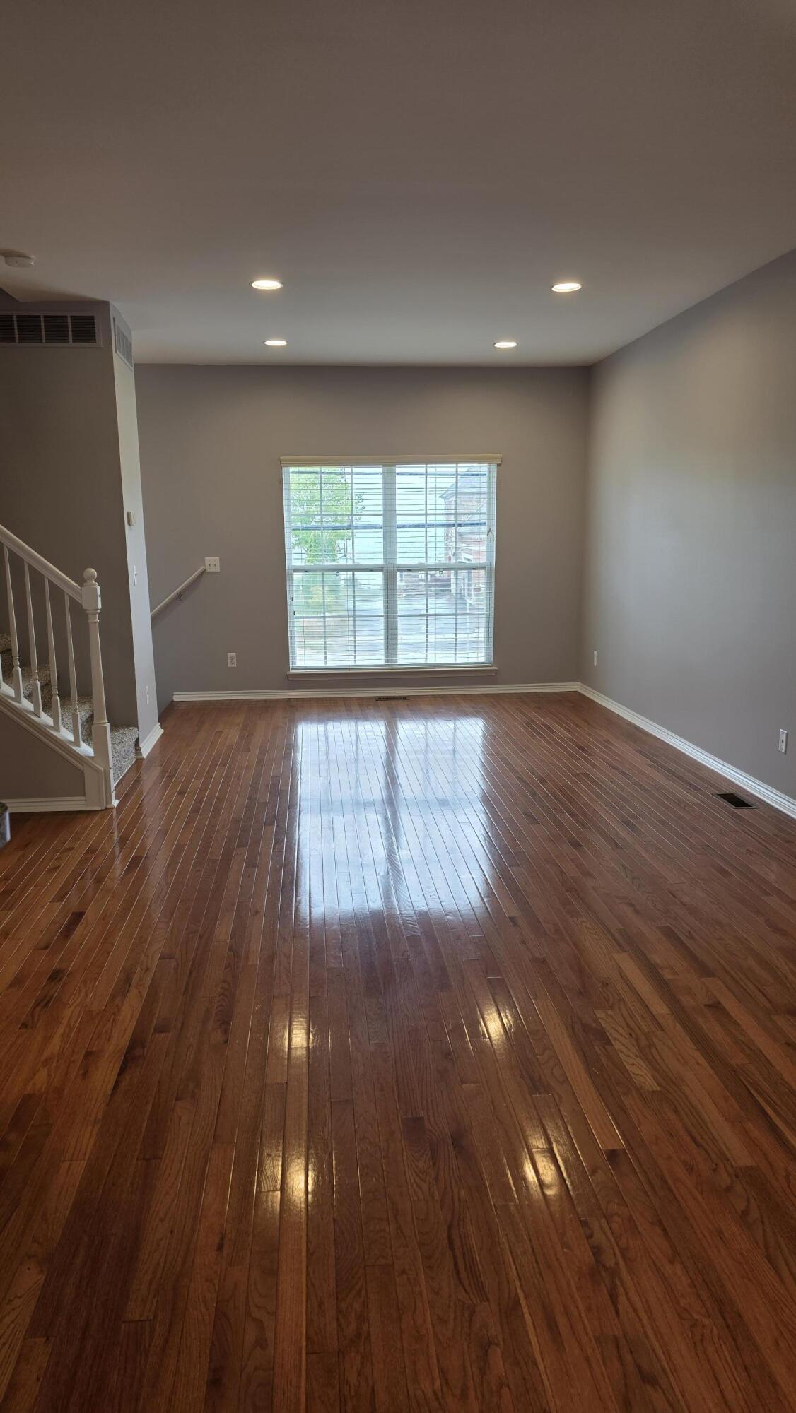 1563 Cass Lake Road Keego Harbor, MI 48320 - Photo 2 of 23 hardwood floors