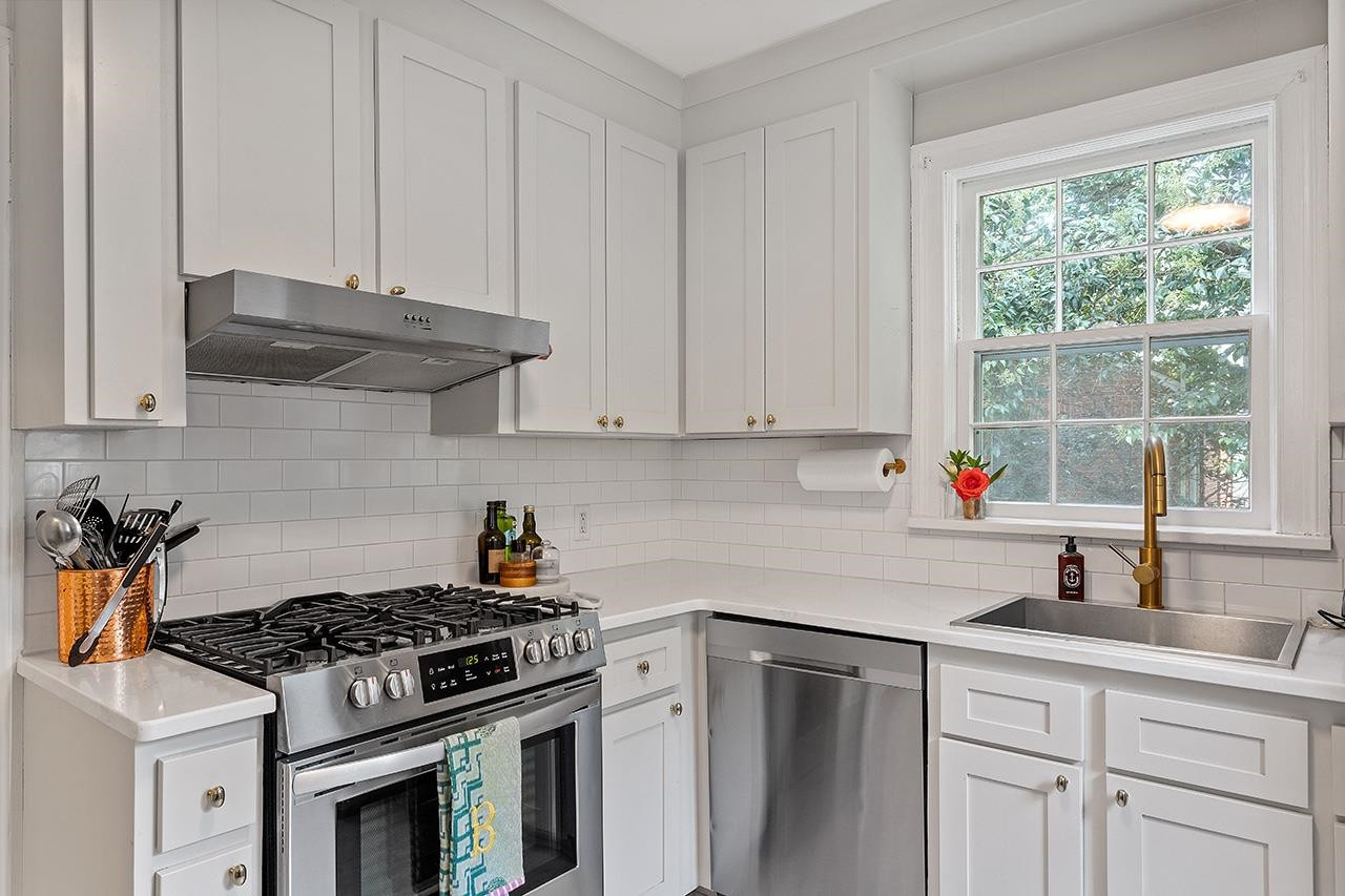 2715 Barmettler Street Raleigh, NC 27607 - Photo 7 of 19 Photo 7