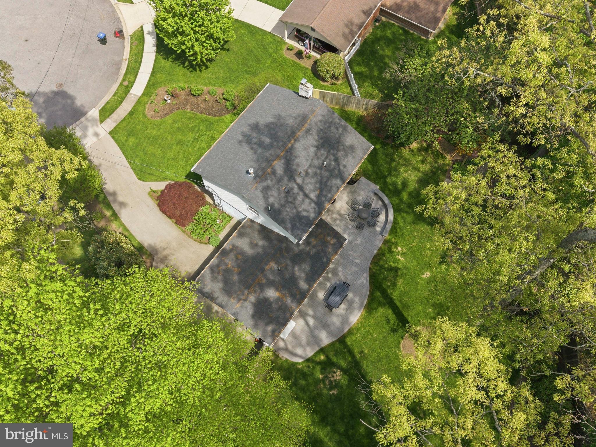 8927 Cromwell Drive Springfield, VA 22151 - Photo 19 of 20 an aerial view of a house