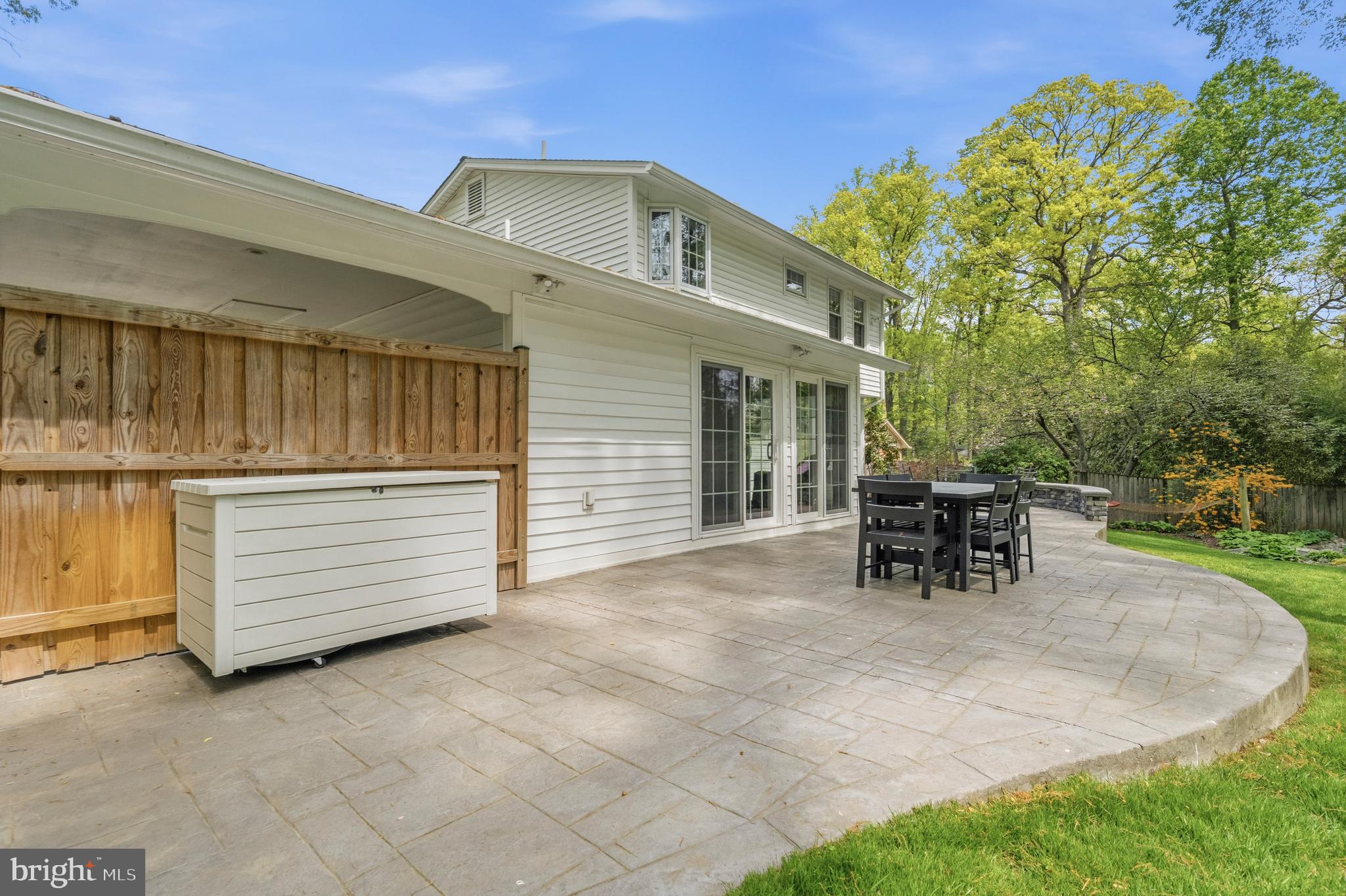 8927 Cromwell Drive Springfield, VA 22151 - Photo 9 of 20 a view of backyard with table and chairs