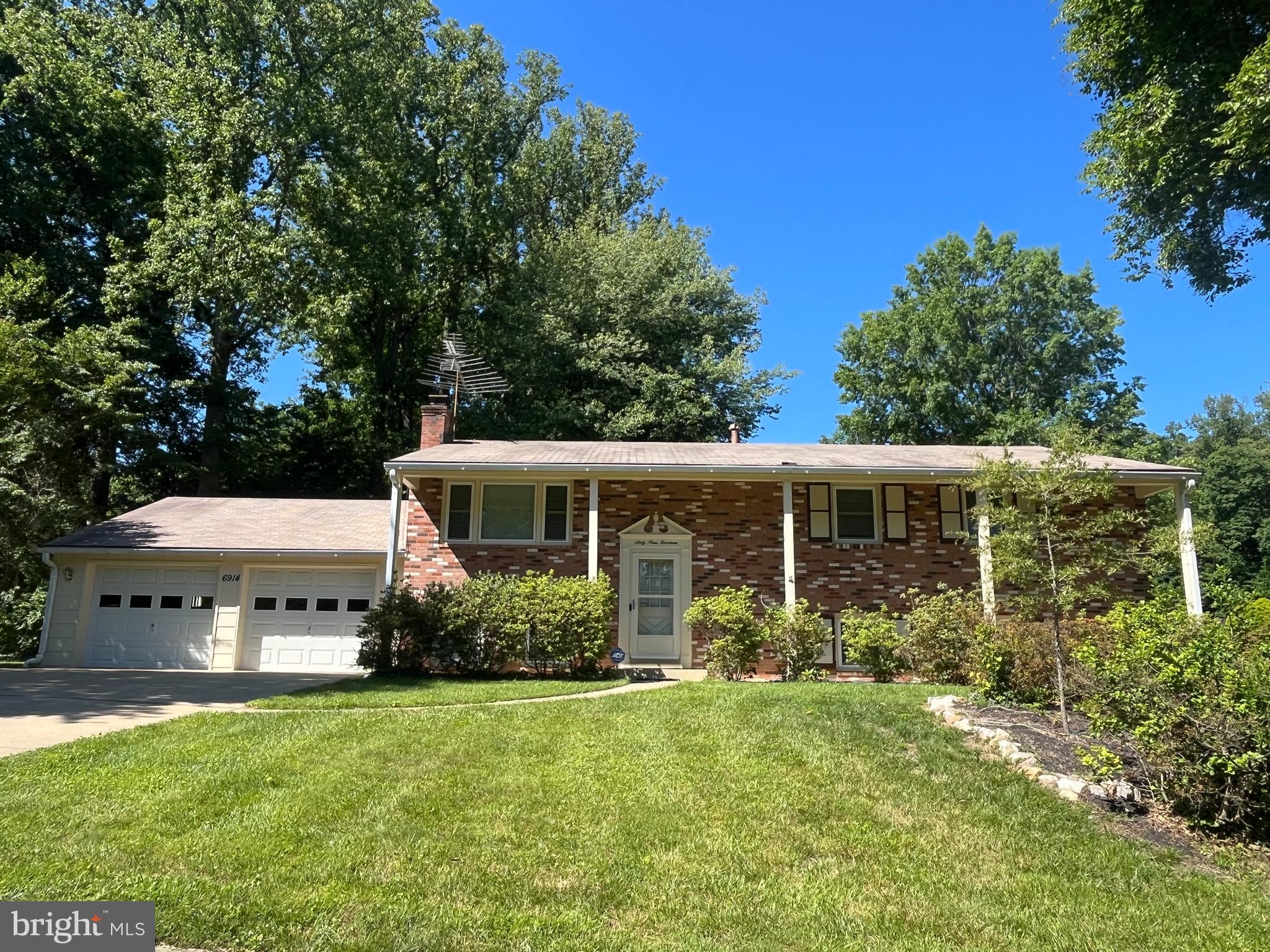 6914 Hadlow Drive Springfield, VA 22152 - Photo 1 of 2