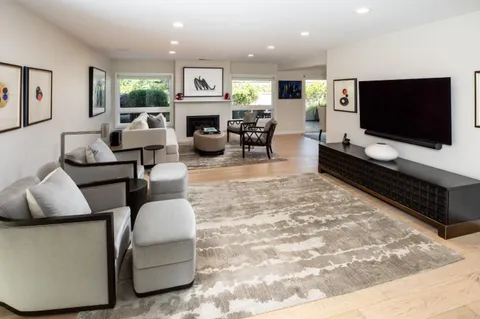 $3,495,000 | 6 Bay Tree Lane, Los Altos, CA 94022