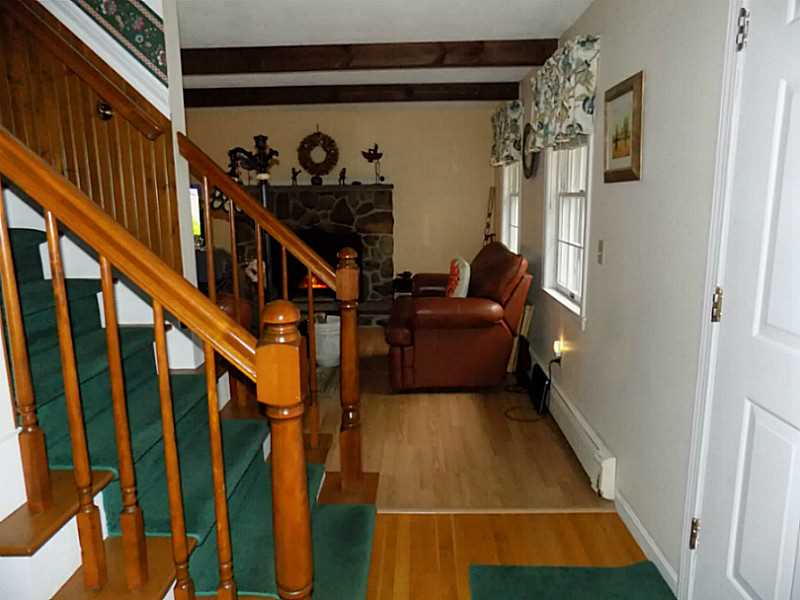 87 Mt Hygeia Road Foster, RI 02825 - Photo 16 of 25 Den/Family/Great Room.