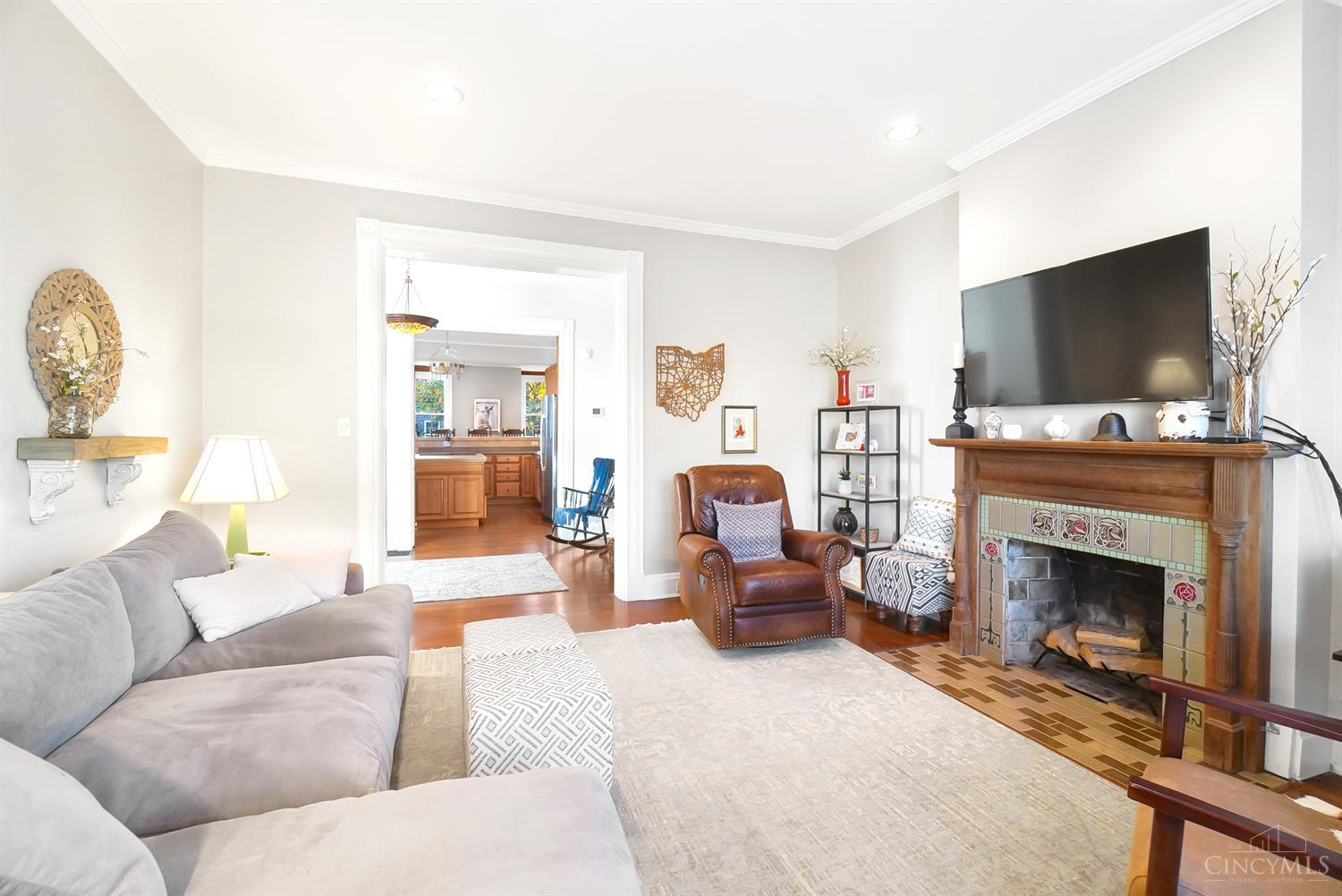 3635 Edwards Road Cincinnati, OH 45208 - Photo 8 of 45 Gallery Image 8