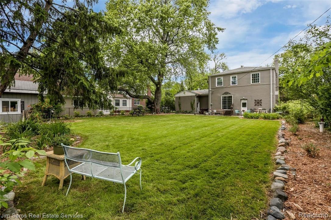 1439 Hawthorne Road Grosse Pointe, MI 48236 - Photo 20 of 20 1439 Hawthorne Rd Grosse-large-024-20-1439 Hawthorne Road00019-1500x1000-72dpi.jpg