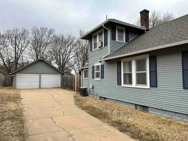 $139,000 | 619 North Topeka Street, El Dorado, KS 67042