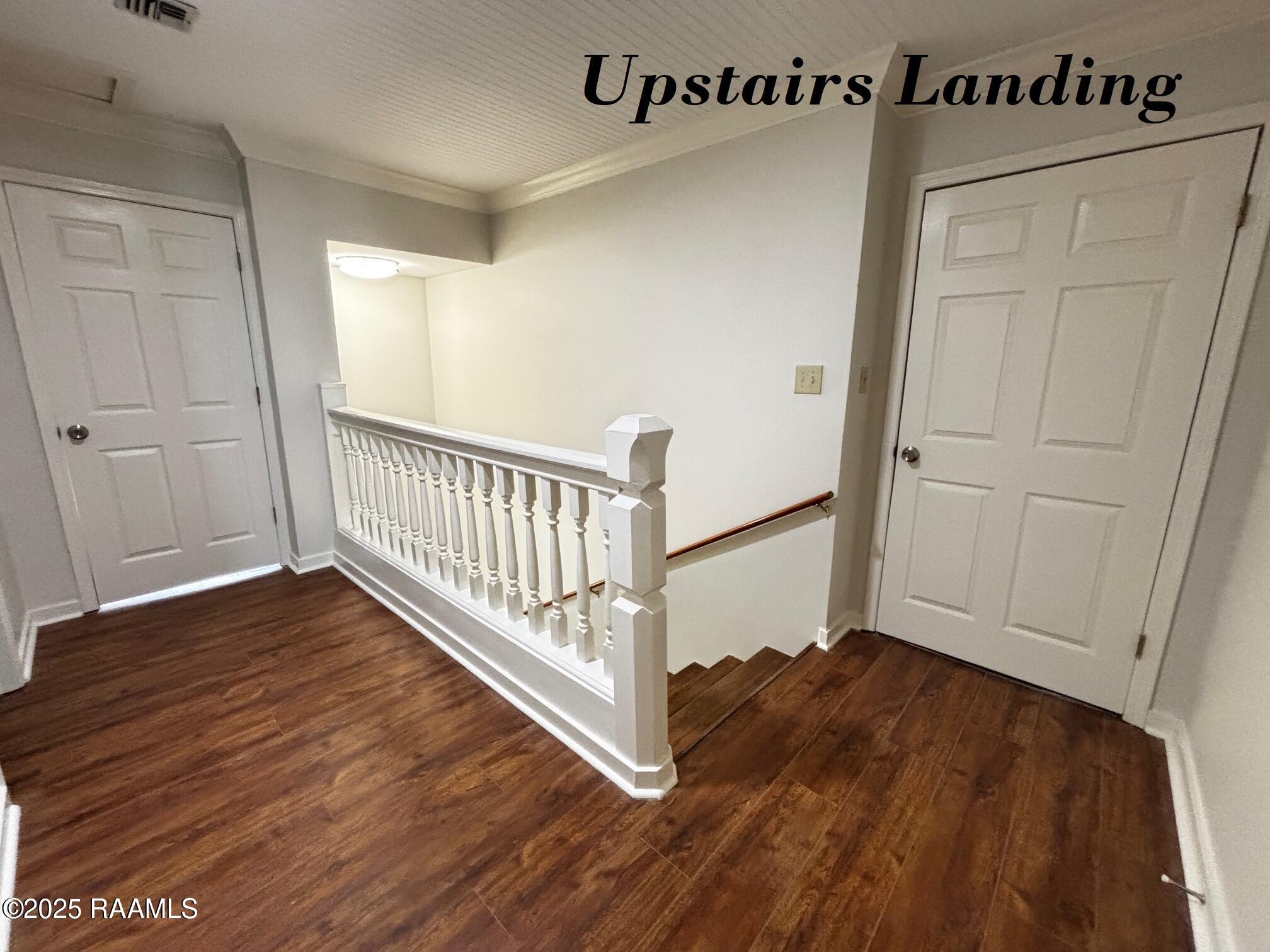 103 Stonehill Road Lafayette, LA 70508 - Photo 27 of 47 Upstairs landing