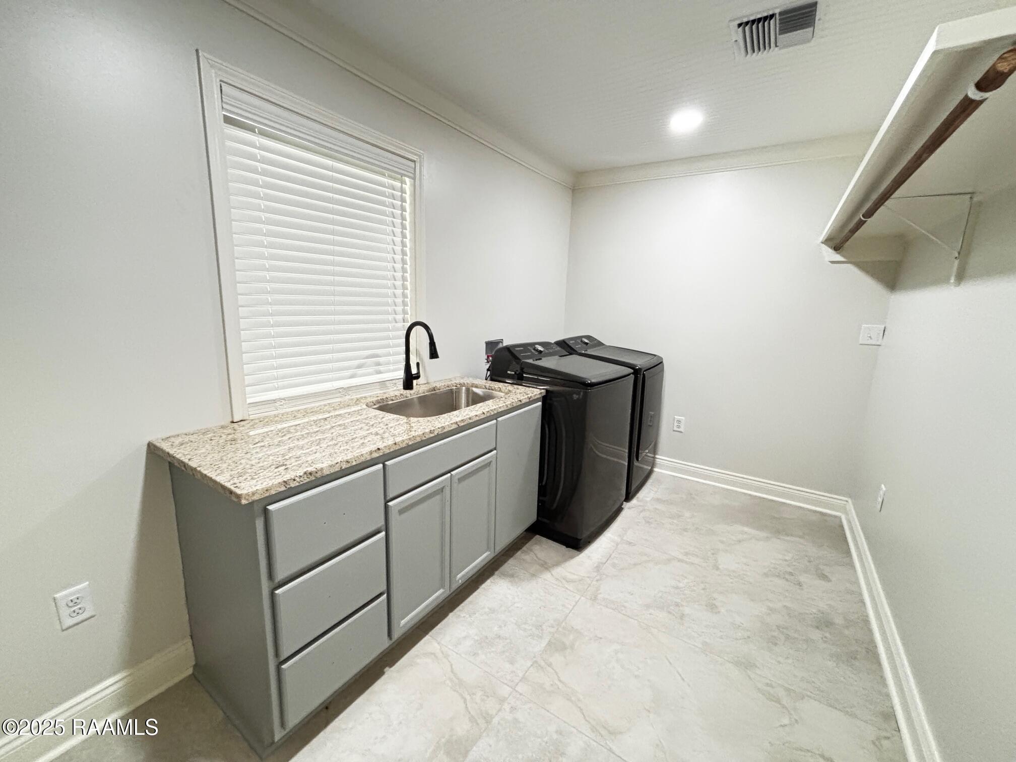 103 Stonehill Road Lafayette, LA 70508 - Photo 33 of 47 utility room