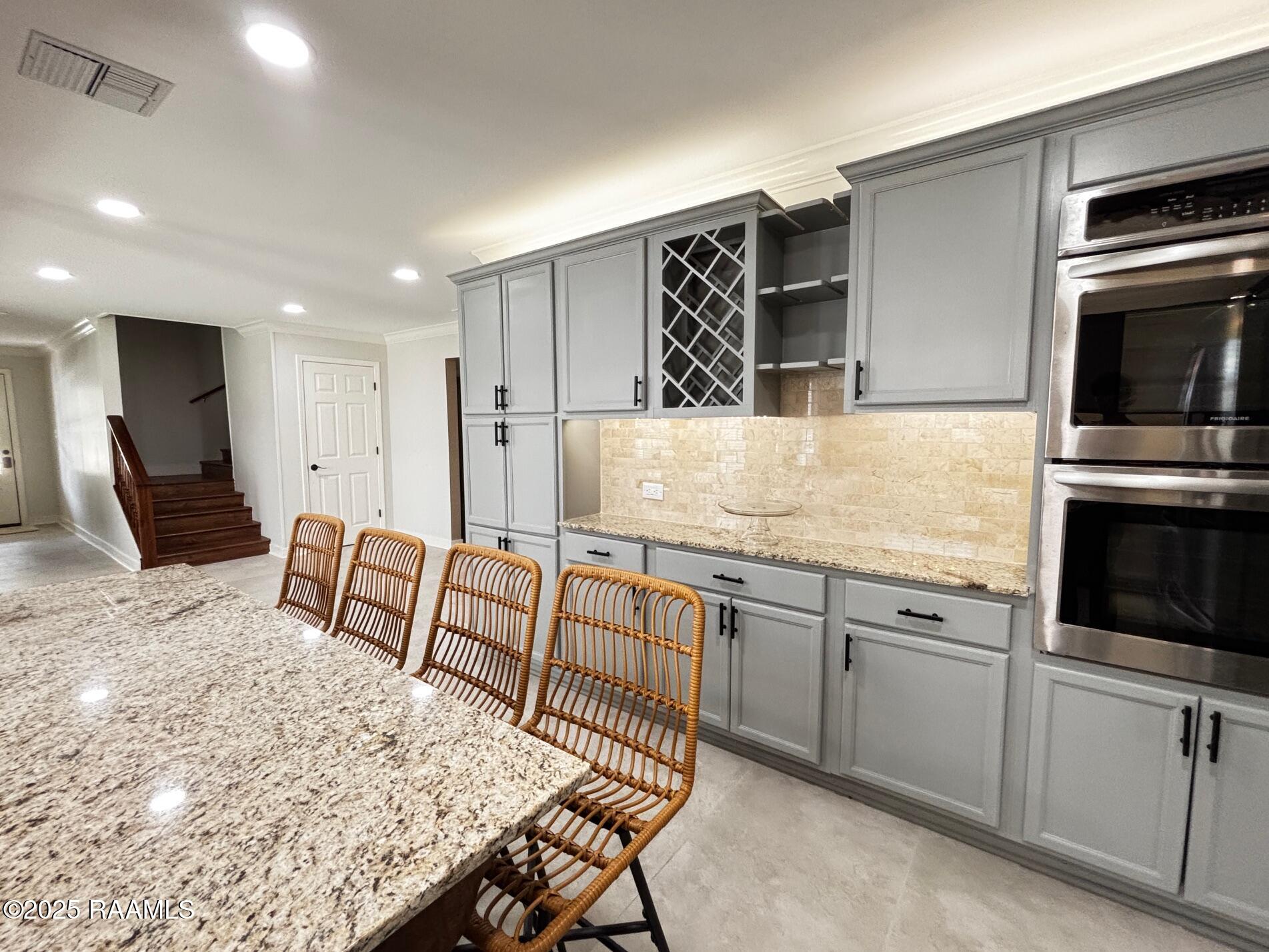 103 Stonehill Road Lafayette, LA 70508 - Photo 7 of 47 kitchen