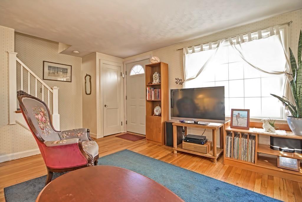 17 Lee Road Sharon, MA 02067 - Photo 7 of 17 Gallery Image 7