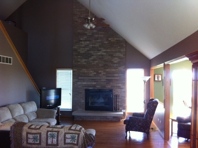 3972 East 2259th Road Serena, IL 60549 - Photo 2 of 24