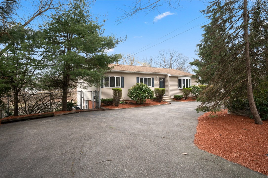 204 Nausauket Road Warwick, RI 02886 - Photo 25 of 40 Gallery Image 25