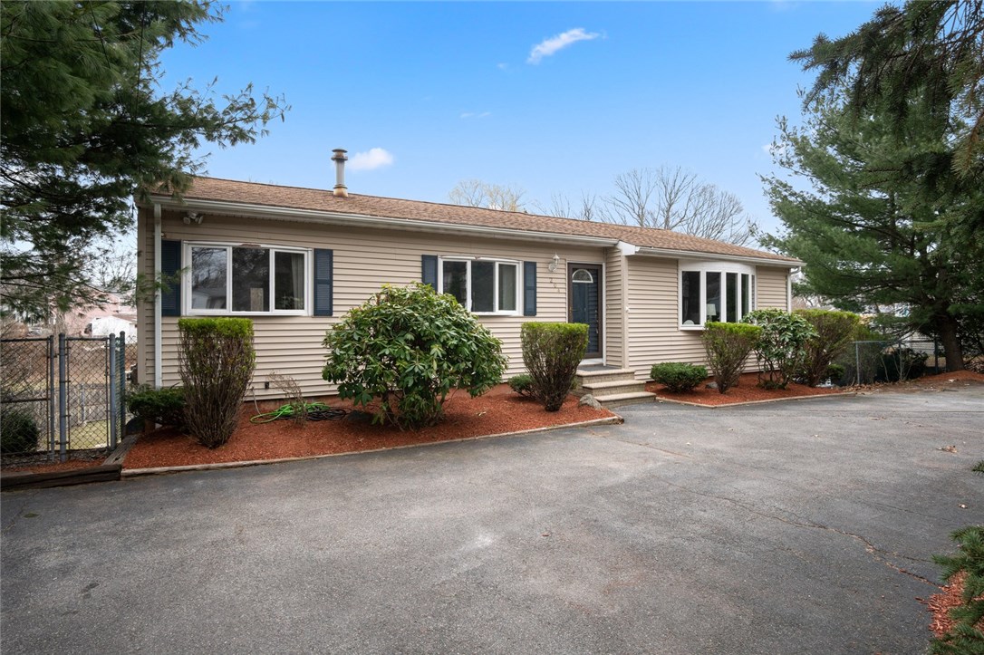 204 Nausauket Road Warwick, RI 02886 - Photo 26 of 40 Gallery Image 26