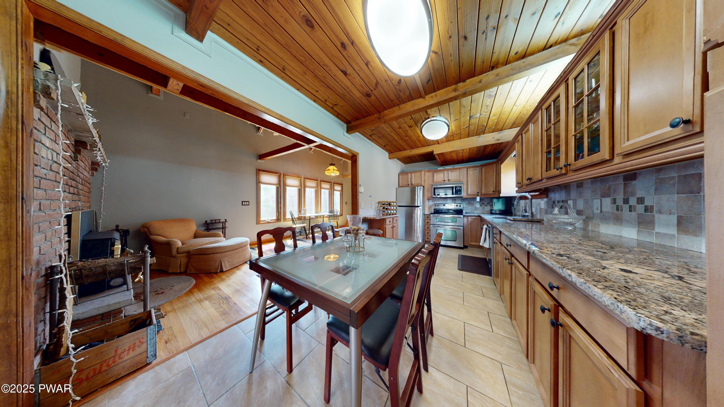 677 West Chipmunk Road Bushkill, PA 18324 - Photo 19 of 53