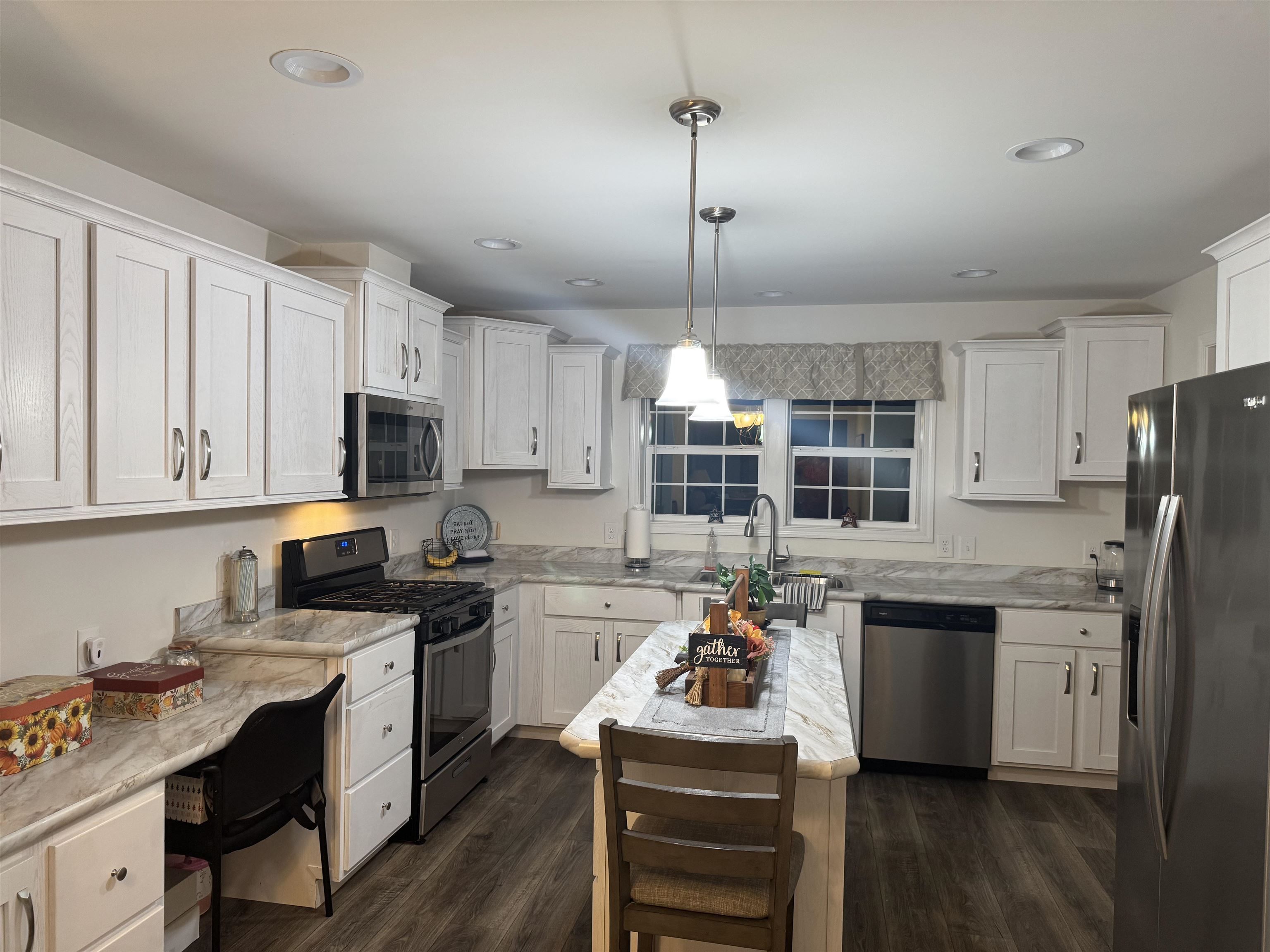 4 Manorcrest Drive Nashua, NH 03062 - Photo 14 of 39