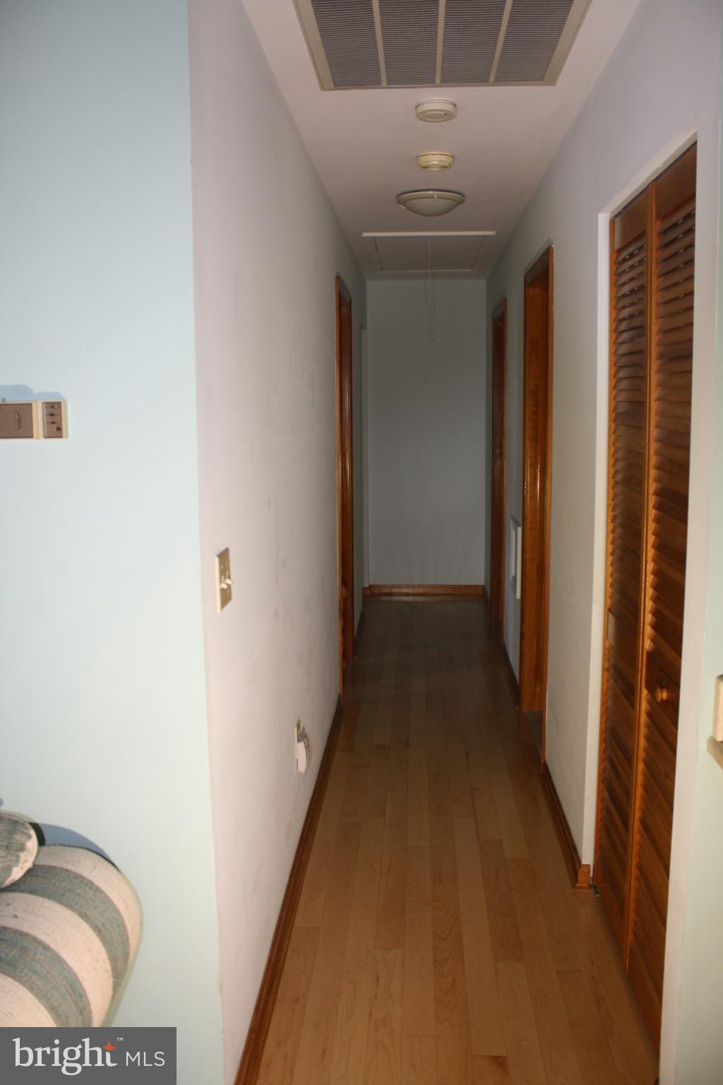 3 Bridgewater Road Ocean Pines, MD 21811 - Photo 12 of 30 H/W in the Hallway