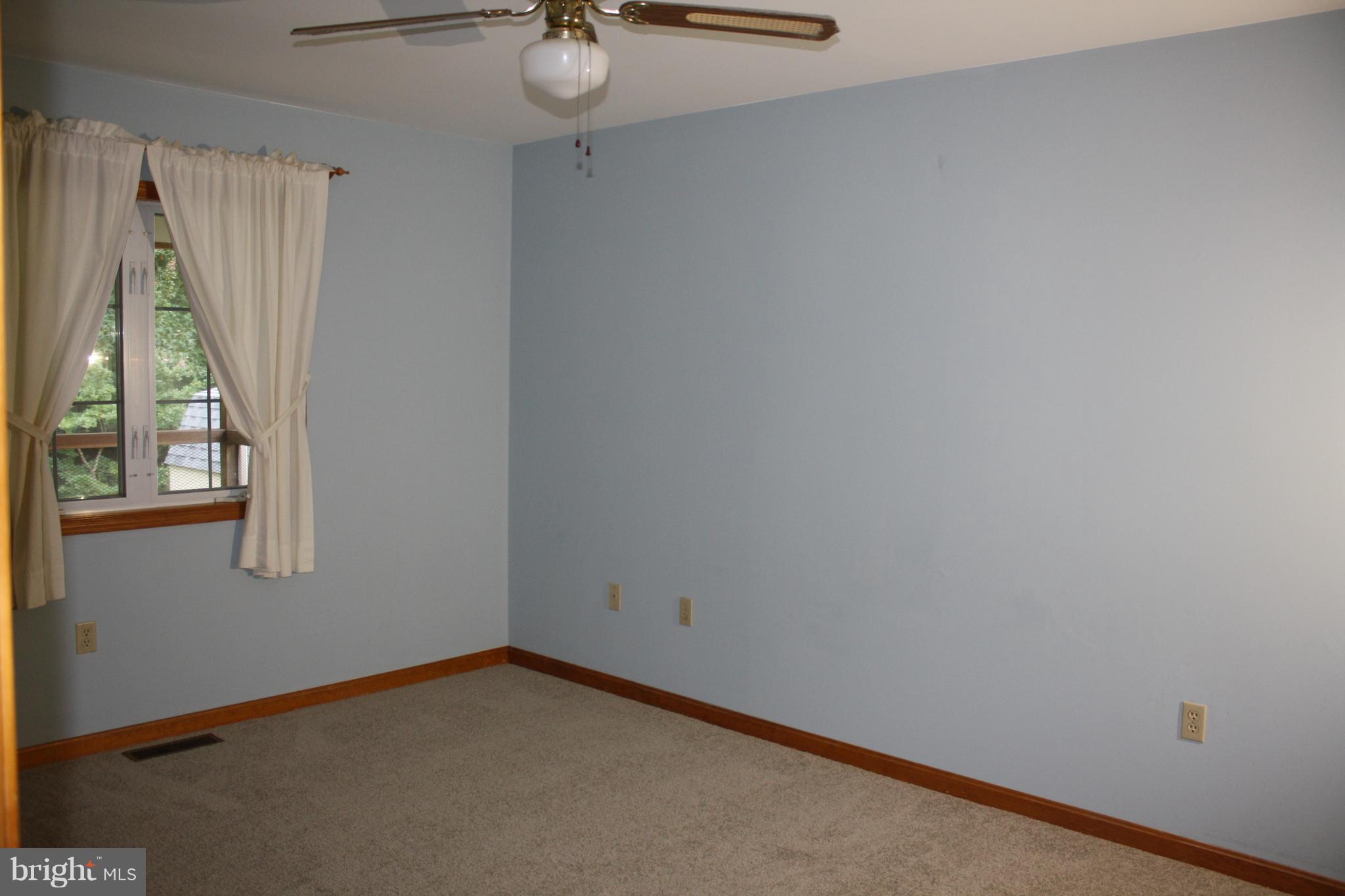 3 Bridgewater Road Ocean Pines, MD 21811 - Photo 14 of 30 Small Master Bedroom
