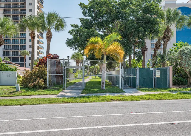 $479,000 | 3223 South Lakeview Circle, Unit 208, Hutchinson Island, FL 34949