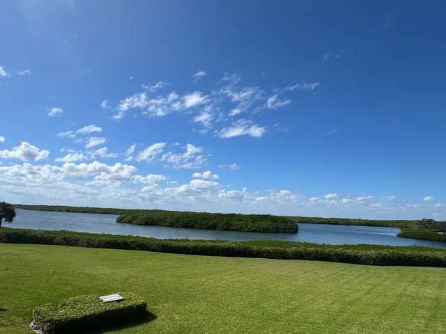 $479,000 | 3223 South Lakeview Circle, Unit 208, Hutchinson Island, FL 34949