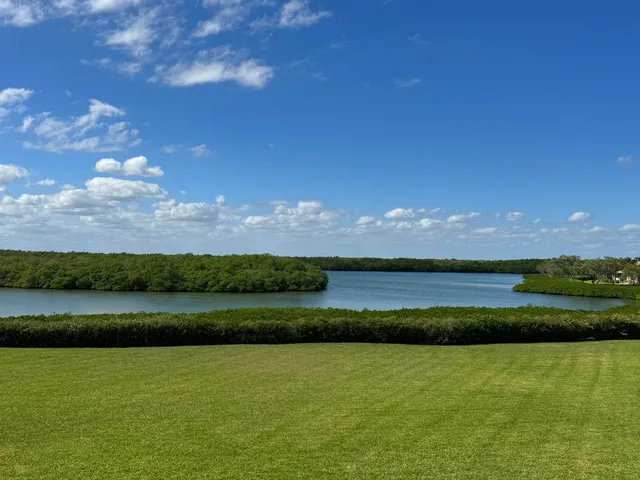 $479,000 | 3223 South Lakeview Circle, Unit 208, Hutchinson Island, FL 34949