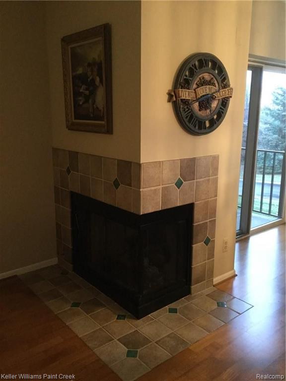 875 Green View Court, Unit 56 Rochester Hills, MI 48307 - Photo 5 of 29