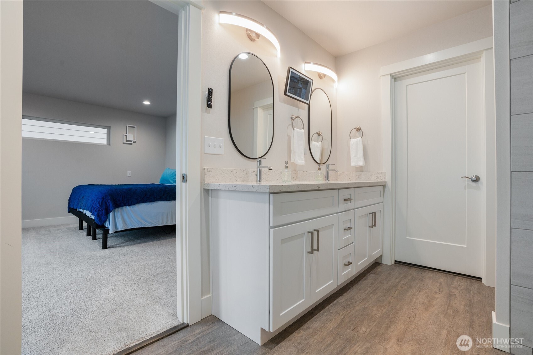 138 Blackfish Court Bremerton, WA 98310 - Photo 24 of 36 a en suite bathroom with a granite countertop sink and a mirror