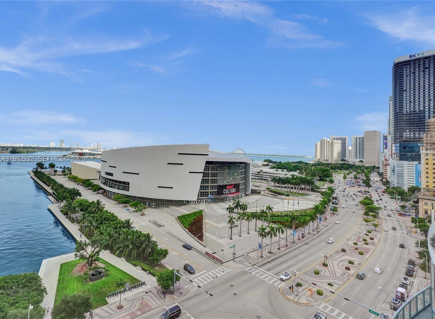 888 Biscayne Boulevard, Unit 709 Miami, FL 33132 - Photo 45 of 48 an aerial view of residential houses with outdoor space