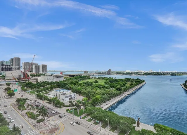 $4,250 | 888 Biscayne Boulevard, Unit 709, Miami, FL 33132