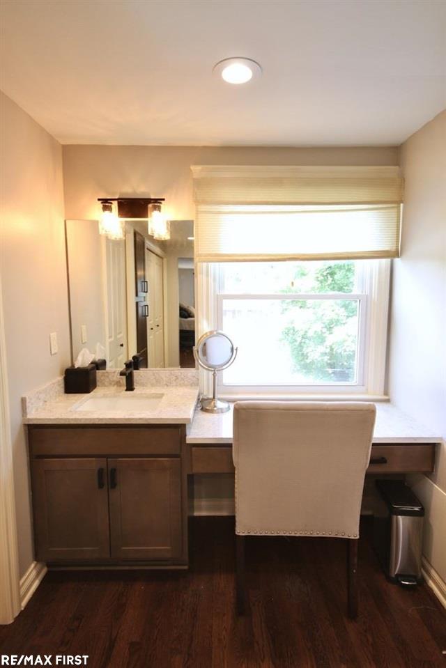 807 Lake Forest Road Rochester, MI 48309 - Photo 33 of 63 50045265-32.JPG