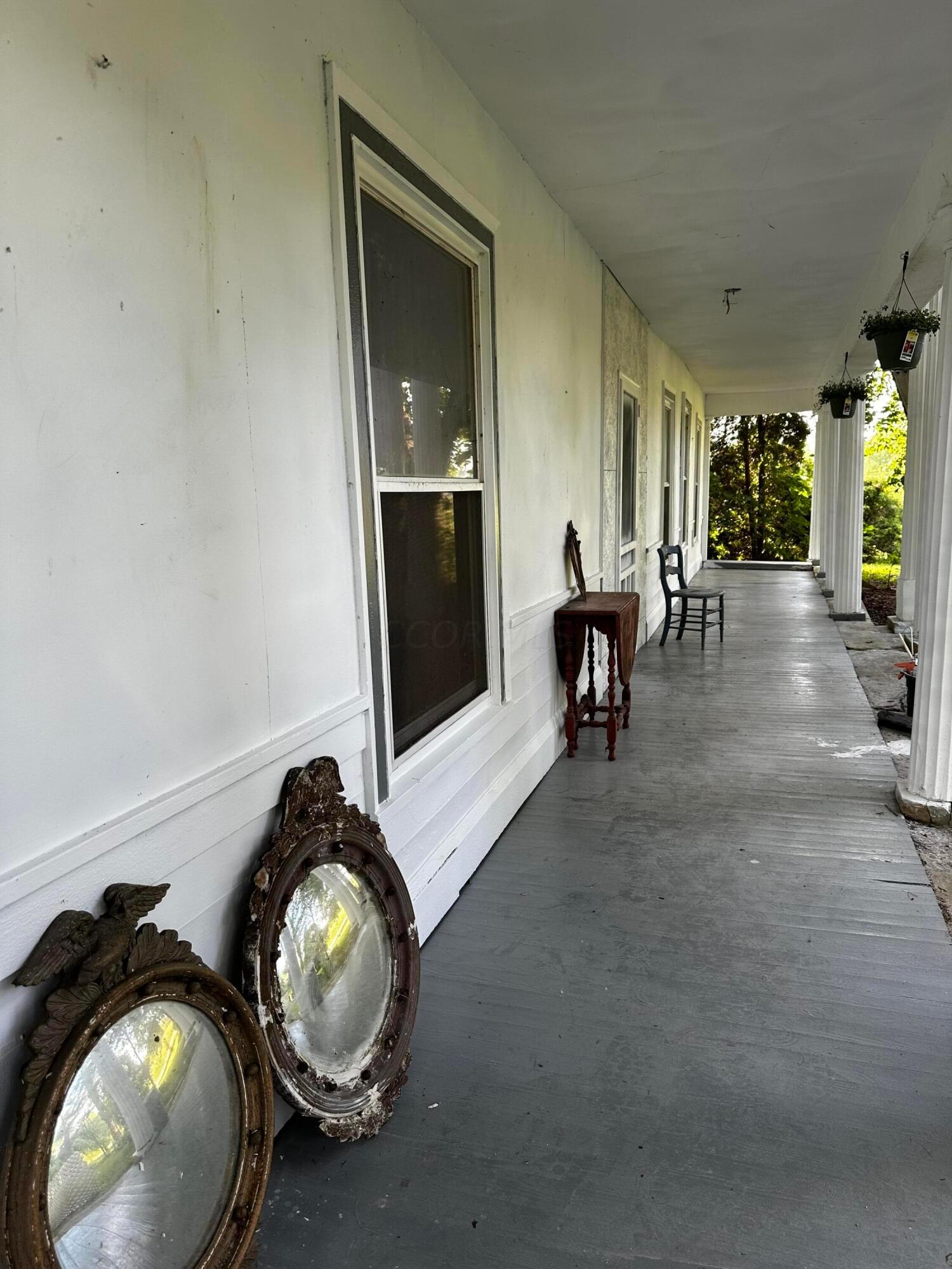 4573 Newark Road Utica, OH 43080 - Photo 5 of 46 Front porch