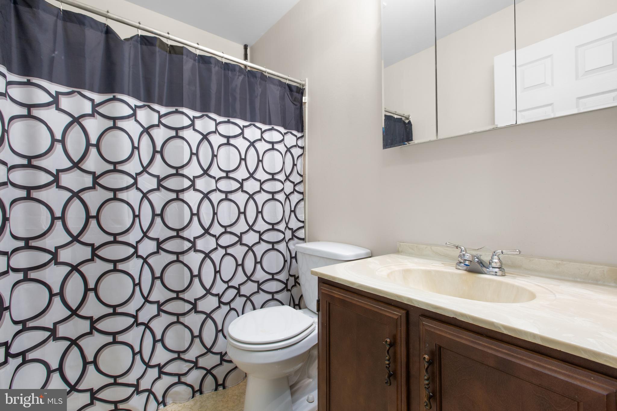 655 Holly Corner Road Fredericksburg, VA 22406 - Photo 23 of 45 Full Bath