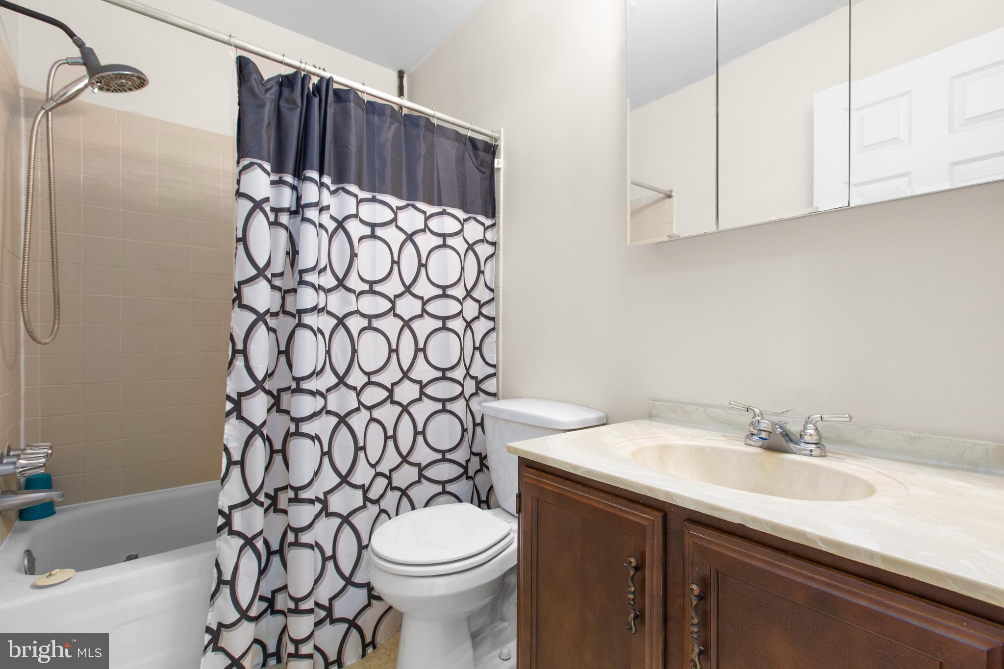 655 Holly Corner Road Fredericksburg, VA 22406 - Photo 24 of 45 Full Bath