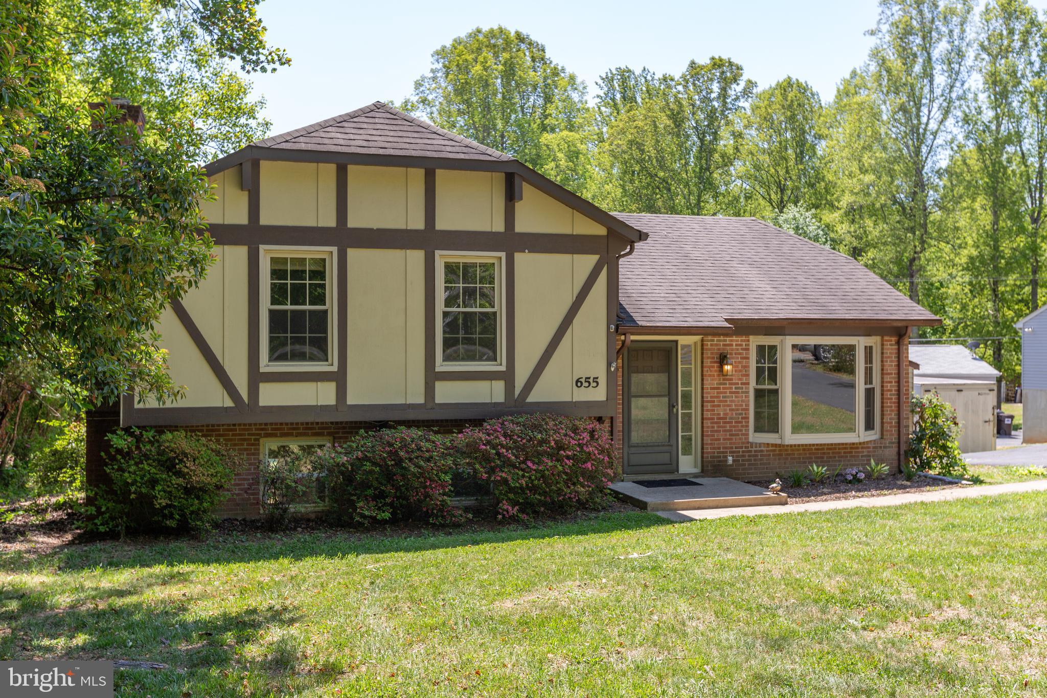 655 Holly Corner Road Fredericksburg, VA 22406 - Photo 4 of 45