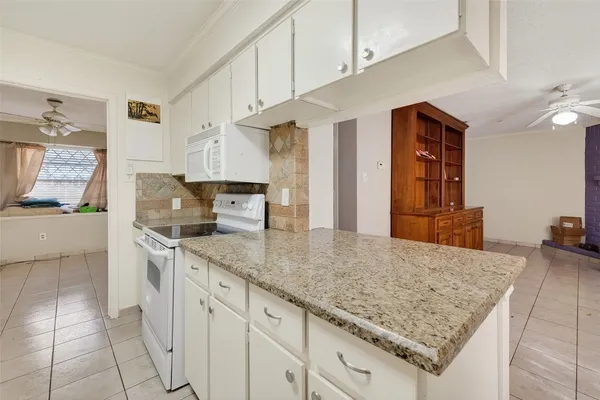$140,000 | 3834 Willow Springs Lane, Houston, TX 77080