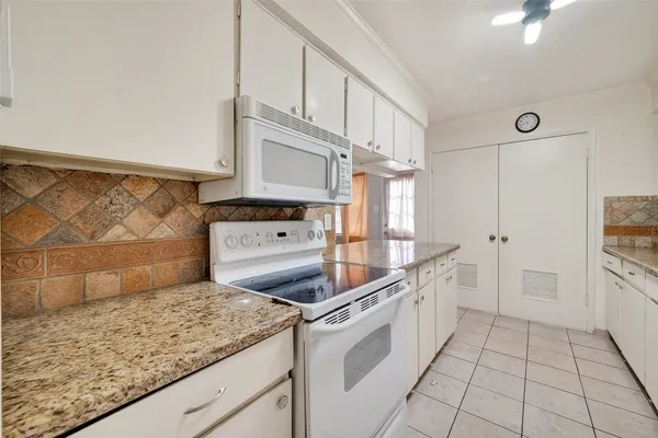 $140,000 | 3834 Willow Springs Lane, Houston, TX 77080