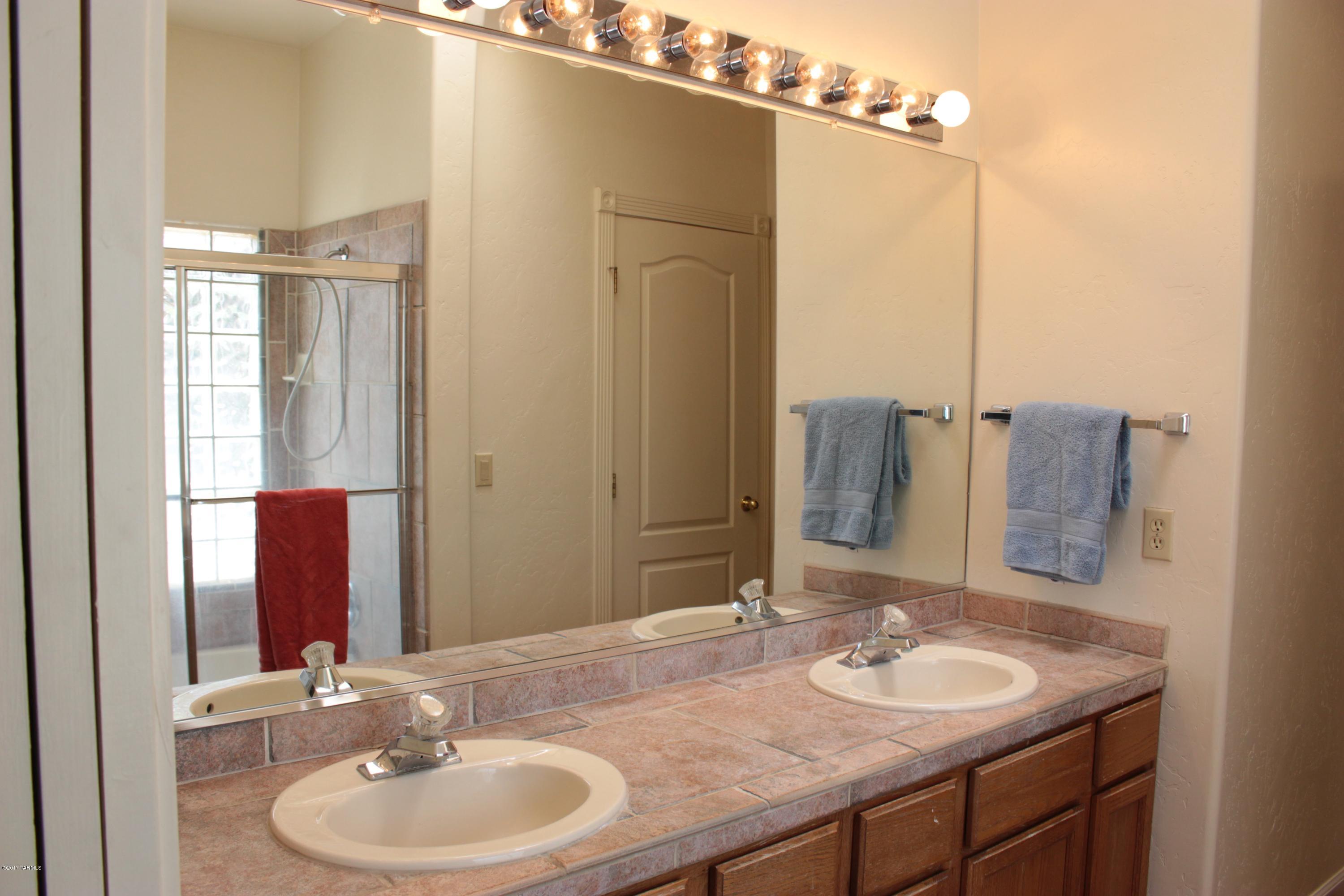 1594 East Painted Colt Loop Tucson, AZ 85719 - Photo 10 of 22