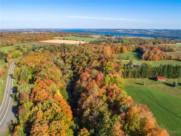 $880,000 | 6023 North Glen Haven Road, Niles, NY 13118