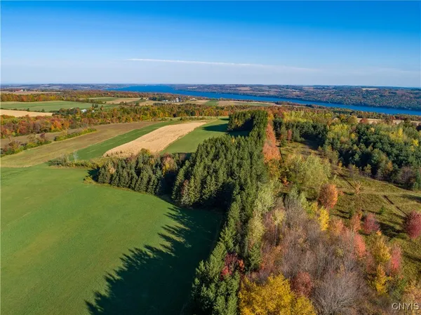 $880,000 | 6023 North Glen Haven Road, Niles, NY 13118