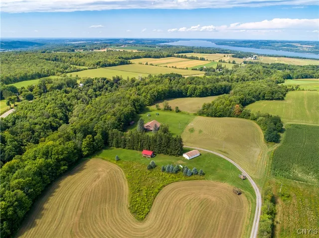 $880,000 | 6023 North Glen Haven Road, Niles, NY 13118