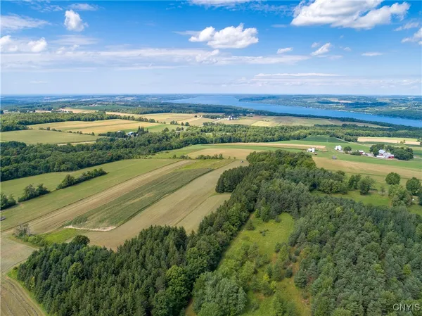 $880,000 | 6023 North Glen Haven Road, Niles, NY 13118