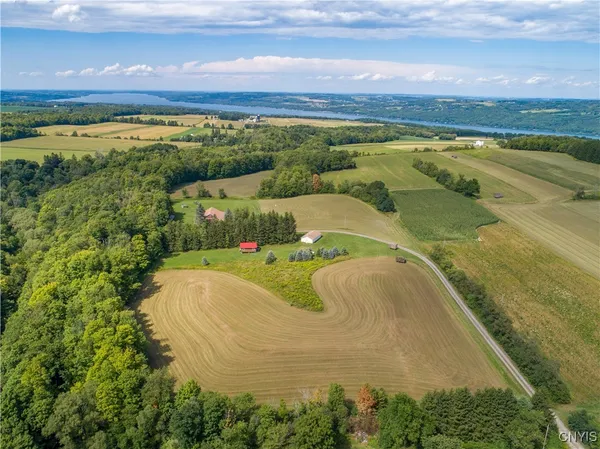 $880,000 | 6023 North Glen Haven Road, Niles, NY 13118