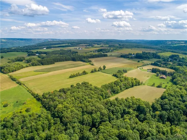 $880,000 | 6023 North Glen Haven Road, Niles, NY 13118