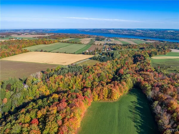 $880,000 | 6023 North Glen Haven Road, Niles, NY 13118