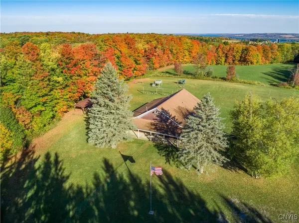 $880,000 | 6023 North Glen Haven Road, Niles, NY 13118