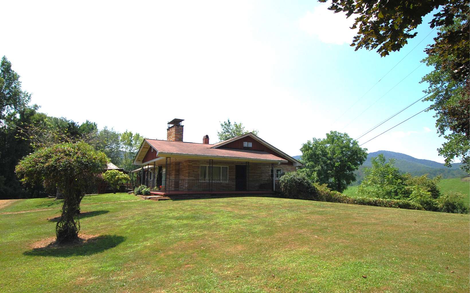 689 Pine Log Church Road Brasstown, NC 28902 - Photo 1 of 68 Main View