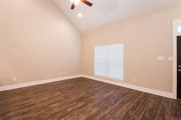 $2,800 | 216 Howdy Court, Bryan, TX 77801