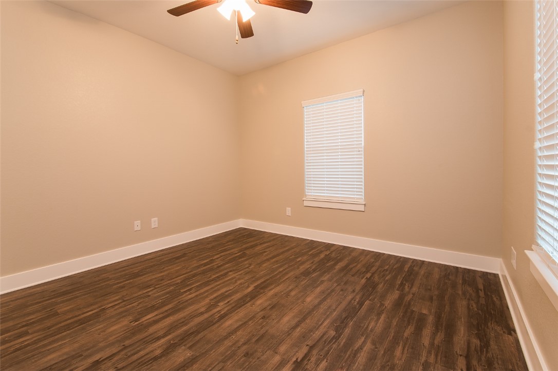 216 Howdy Court Bryan, TX 77801 - Photo 21 of 28